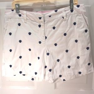 British Khaki Sz 10, White Shorts W/ Navy Shells